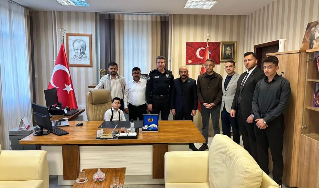 Ülkü Ocakları Yerköy İlçe Başkanlığı heyeti, Yerköy İlçe Emniyet Müdürü