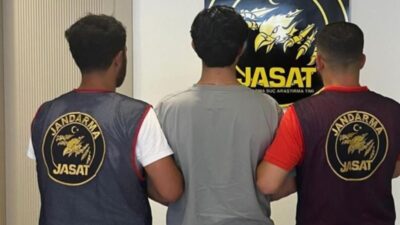 Adana’da kaçak durumda olan bir kişi, 17 ayrı dolandırıcılık ve