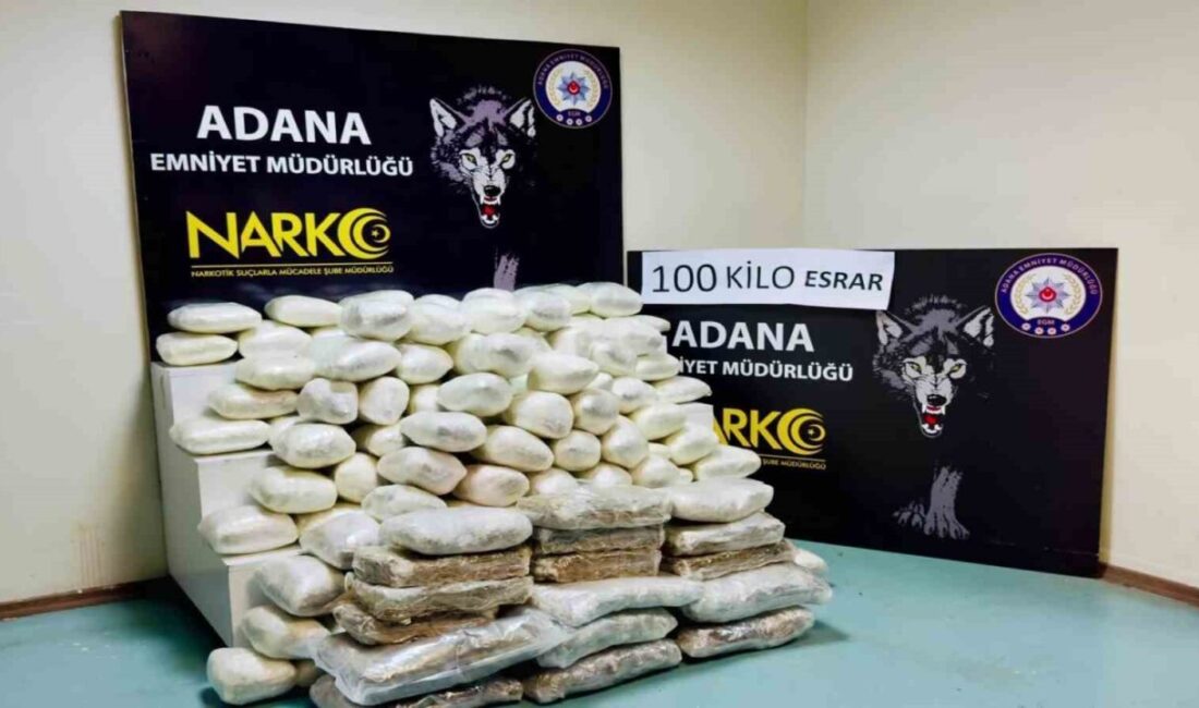 Adana’da gerçekleştirilen bir baskında, bavulların içinde 100 kilogram esrar bulundu.