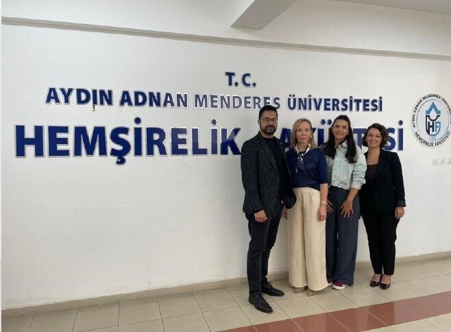 Aydın Adnan Menderes Üniversitesi Hemşirelik Fakültesi akademisyenleri, yapay zeka desteğiyle