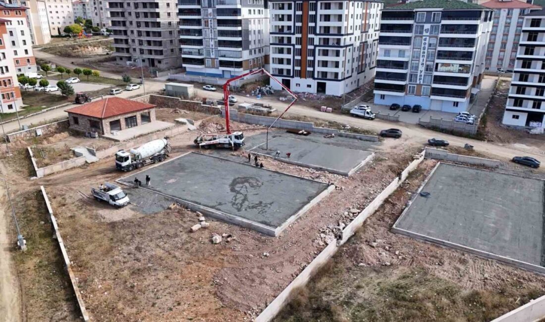Akdağmadeni Belediyesi, Seyrantepe Mahallesi’nde inşa edilen 100. Yıl Spor Kompleksi’nde