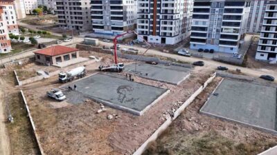 Akdağmadeni Belediyesi, Seyrantepe Mahallesi’nde inşa edilen 100. Yıl Spor Kompleksi’nde