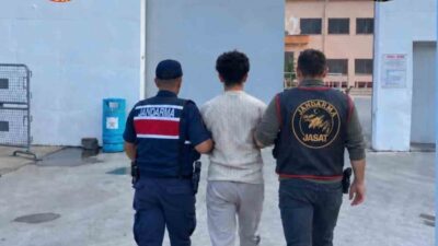 Alanya ilçesinde bir iş yerinin önüne terk edilen motosikletin çalınması