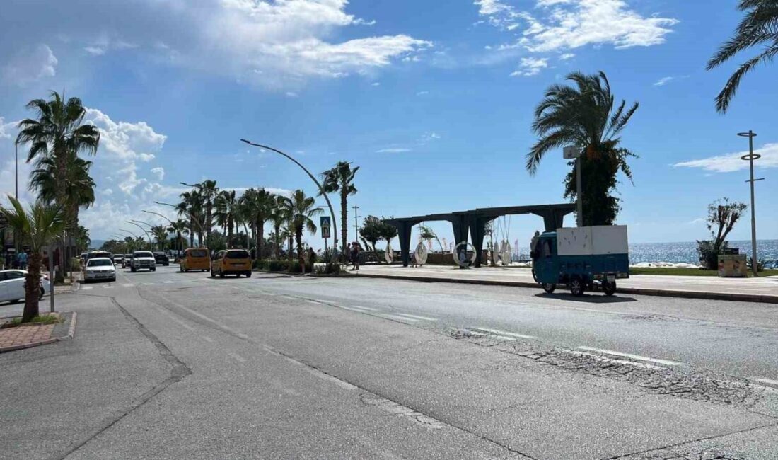Alanya ilçesinde meydana gelen trafik kazasında, bir Ukraynalı kadın hayatını