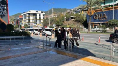 Alanya ilçesinde yaşanan olayda, bir kişinin dağlık alana kaçırılarak ailesinden