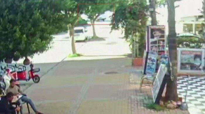 Antalya’nın Alanya ilçesinde motosiklet ile minibüsün çarpıştığı kazada 20 yaşındaki