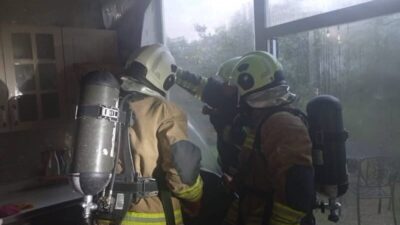Antakya ilçesine bağlı Küçükdalyan Mahallesi’nde çıkan ev yangını, ekiplerin hızlı