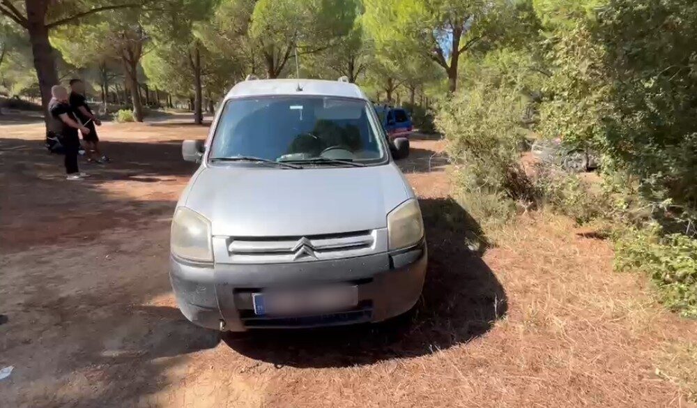 Manavgat ilçesindeki Merkez Jandarma Karakolu Asayiş Timleri, firar eden 20