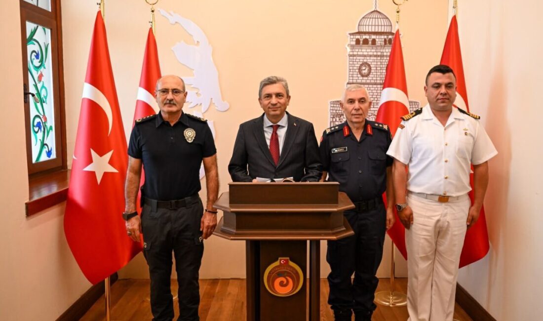 Antalya Valisi Hulusi Şahin, eylül ayına ait güvenlik ve asayiş
