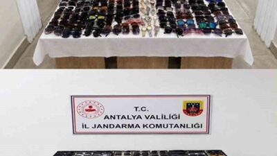 Antalya’nın Konyaaltı ve Manavgat ilçelerinde düzenlenen operasyonlarda, gümrük kaçağı olduğu