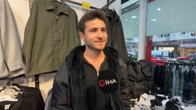 Arnavutköy’deki bir giyim mağazasında küçük bir kız çocuğuyla birlikte görülen