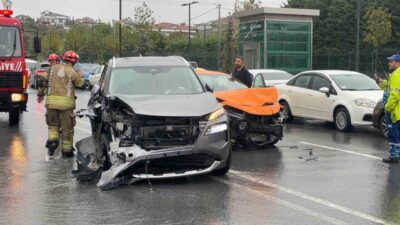 İstanbul’da yaşanan şiddetli yağmur yağışı sırasında Arnavutköy’de meydana gelen trafik