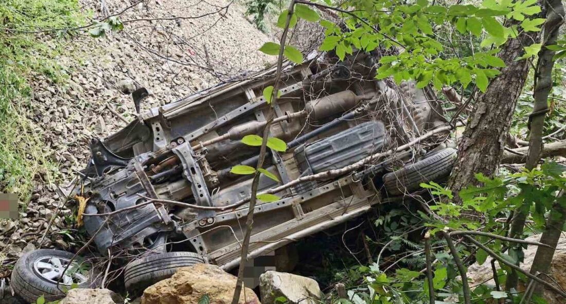 Artvin’in Yusufeli ilçesinde meydana gelen acı bir olayda, bir aracın