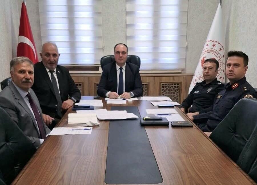 Kütahya’nın Aslanapa ilçesinde düzenlenen Okul Güvenliği İlçe Yürütme Kurulu Toplantısı’nda,