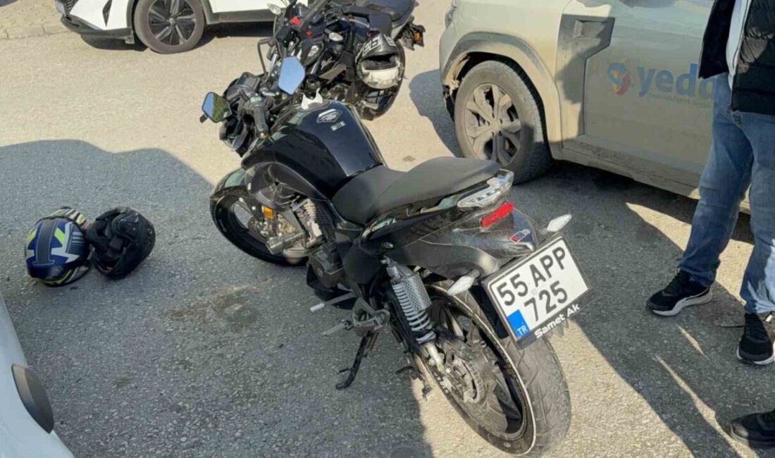 Samsun’un Atakum ilçesinde, bir motosiklet ile otomobilin çarpışması sonucu meydana