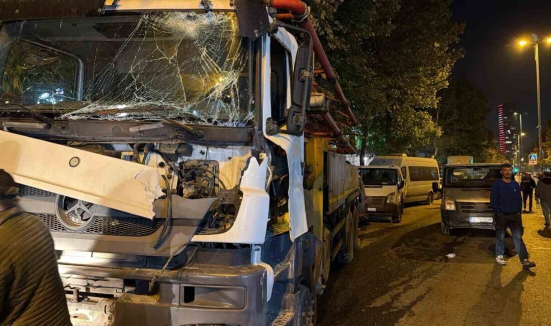 İstanbul Avcılar bölgesinde aynı şirkete ait bir beton mikseri ile