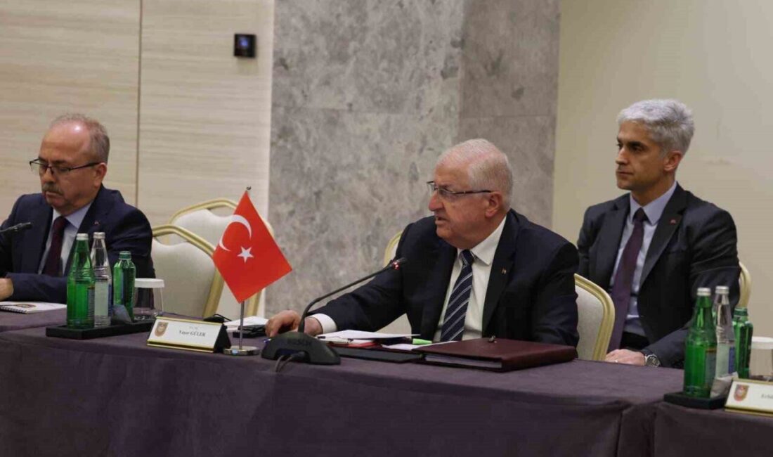 Milli Savunma Bakanı Yaşar Güler, Şuşa şehrinde Azerbaycanlı ve Gürcistanlı