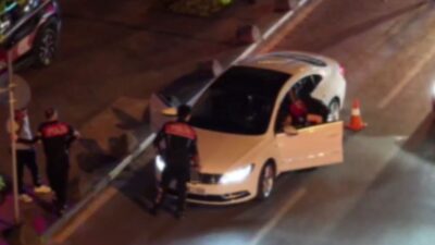 Bağcılar ilçesinde gerçekleştirilen kontrollerde aranan 131 kişi yakalandı ve çok