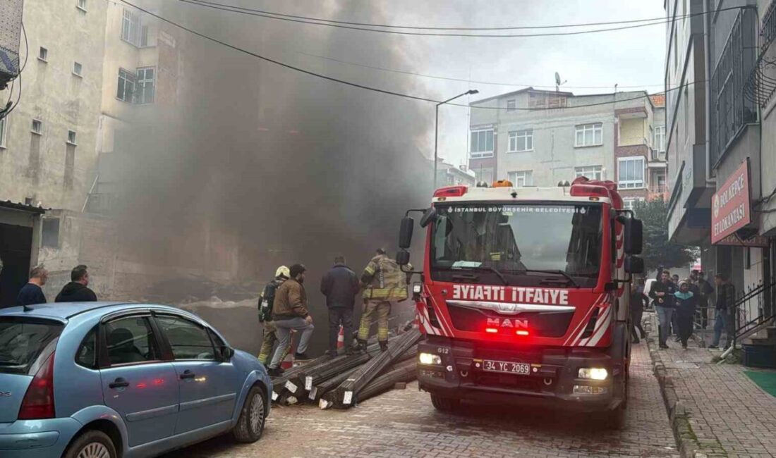 İstanbul Bahçelievler’de bir inşaatın temelindeki izolasyon malzemelerinin alev almasıyla çıkan