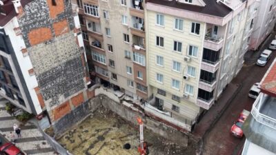 Bahçelievler’de zemininde çökme meydana gelen 6 ve 7 katlı iki