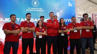 Enerji ve Tabii Kaynaklar Bakanı Alparslan Bayraktar, Şanlıurfa’da düzenlenen TEKNOFEST