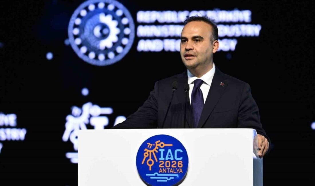 Sanayi ve Teknoloji Bakanı Mehmet Fatih Kacır, Uluslararası Uzay Kongresi