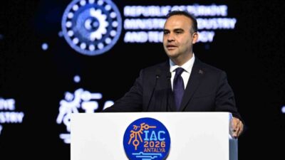 Sanayi ve Teknoloji Bakanı Mehmet Fatih Kacır, Uluslararası Uzay Kongresi