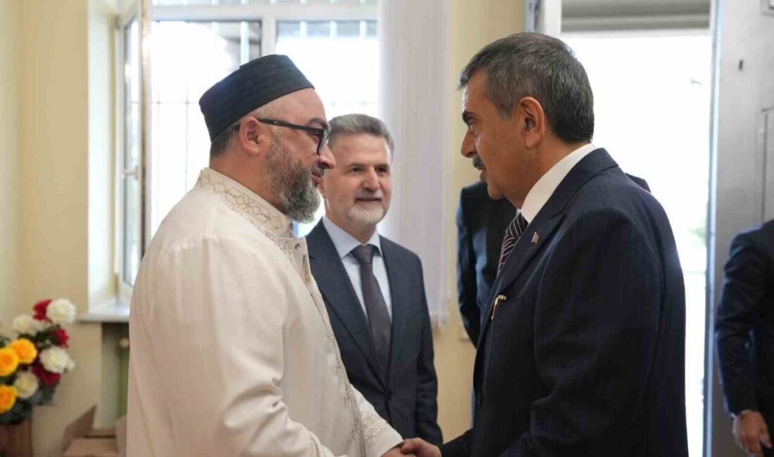 Milli Eğitim Bakanı Yusuf Tekin, Gürcistan’ın başkenti Tiflis’teki ziyaretleri kapsamında