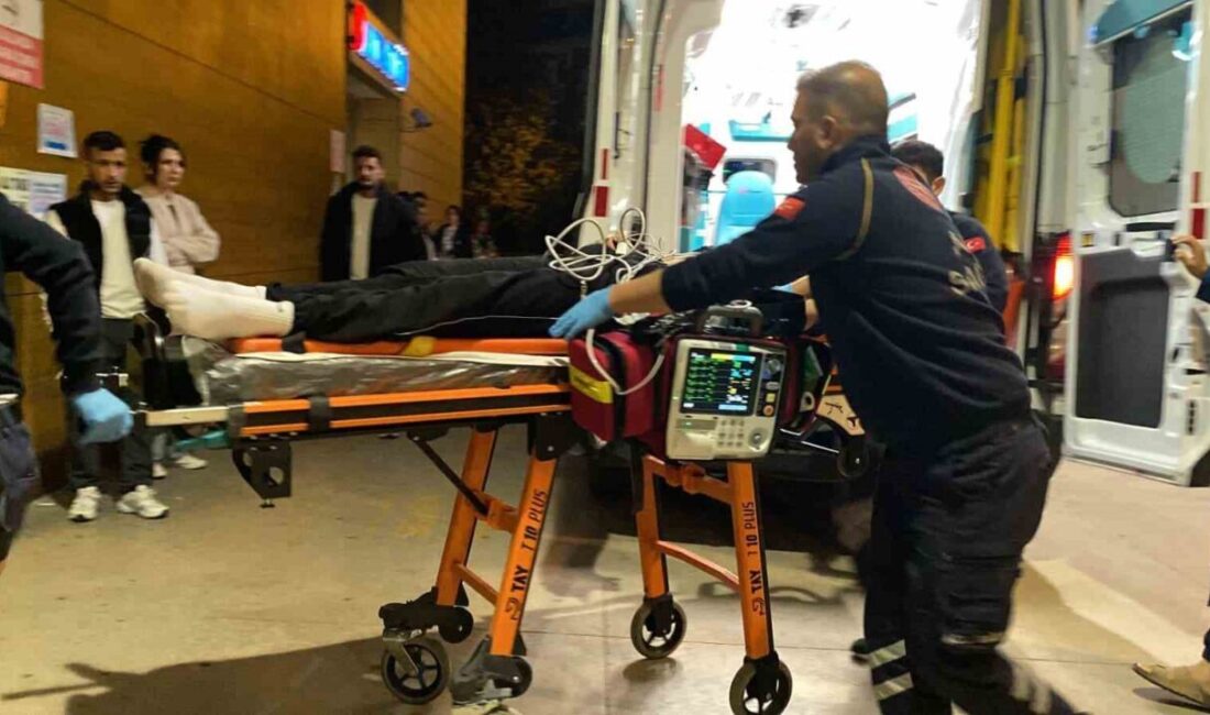 Bir çocuk, Bursa’nın İnegöl ilçesinde bulunan üç katlı bir binanın