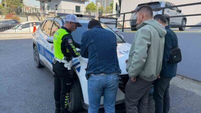 Başakşehir’de trafikte saldırı amacıyla araçlarından indikleri tespit edilen 2 sürücüye,
