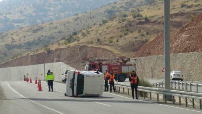 Hasankeyf ve Gercüş arasında seyir halinde olan bir araç, kontrolden