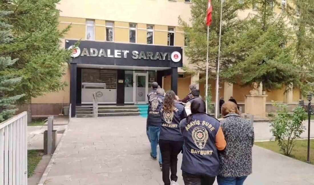 Bayburt’ta bir kuyumcunun 130 bin lira dolandırılması olayıyla ilgili başlatılan