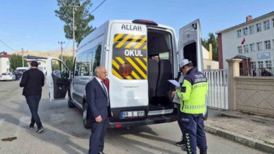 Bayburt İl Milli Eğitim Müdürlüğü liderliğinde, öğrencilerin okullarına güvenli bir