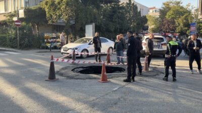 Beşiktaş ilçesinde, belirlenemeyen bir sebep yüzünden yol çöktü ve bölgede