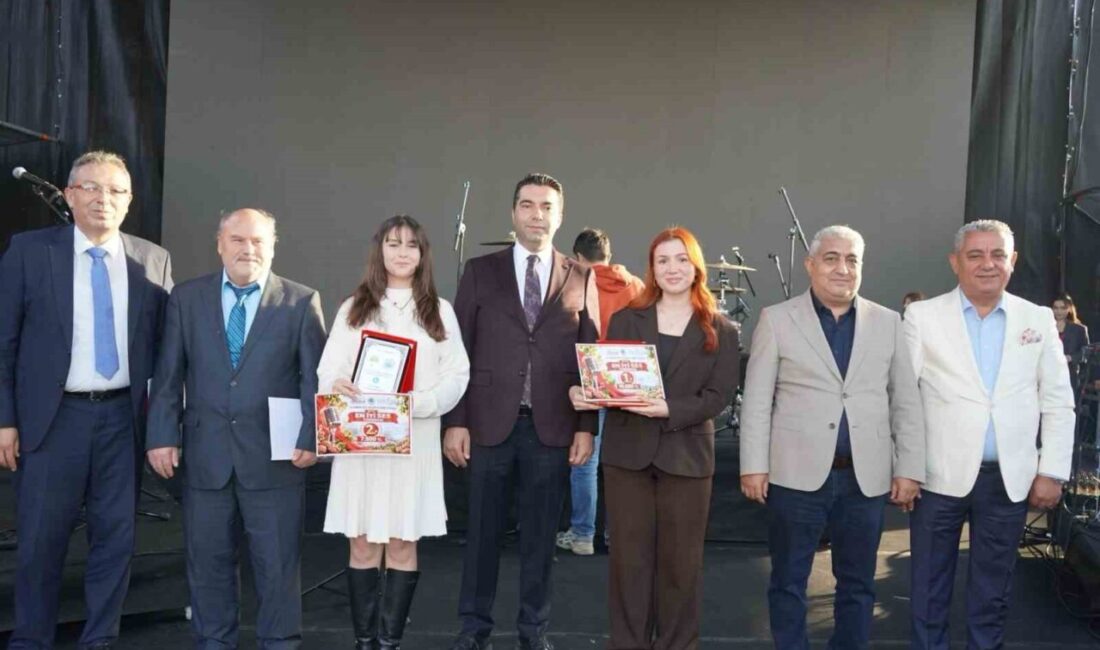 Kırşehir’in Kaman ilçesinde düzenlenen ceviz festivalinde, Beyazay Şube Başkanlığı Kaman