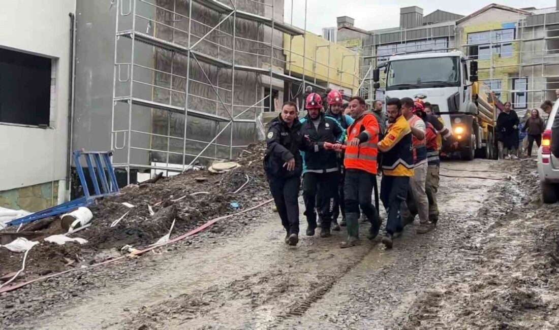 İstanbul’un Beykoz ilçesinde, şiddetli yağış sonrası bir okul inşaatında su