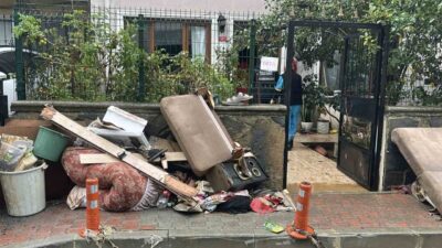 İstanbul’da şiddetli yağışın etkisi altında kalan Beykoz’da, evlerin giriş katları