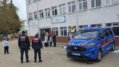 Bilecik ilinde, Jandarma ekipleri tarafından 20 okulun çevresinde yapılan denetimler