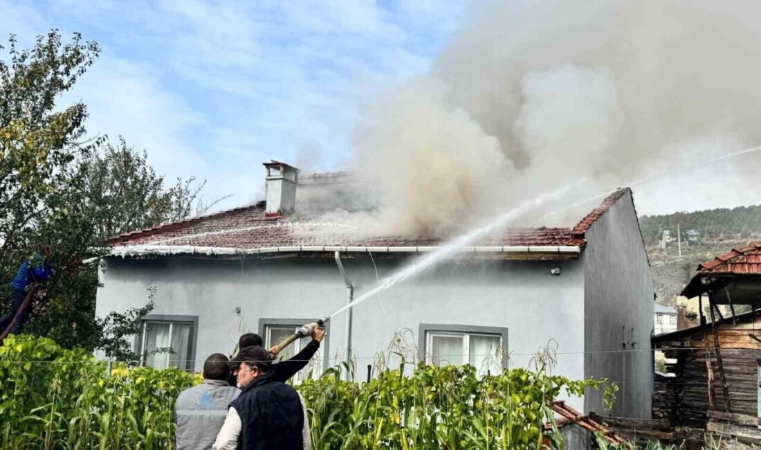 Pazaryeri ilçesindeki bir köyde, kaynak işlemi sırasında benzine sıçrayan kıvılcımlar
