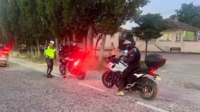 Bilecik’te gerçekleştirilen motosiklet denetimlerinde kurallara uymayan 7 sürücüye cezai işlem