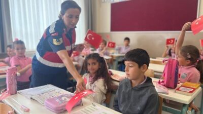 Bilecik’te öğrencilere, güvenli internet kullanımı ve suçlardan korunma konularında eğitim