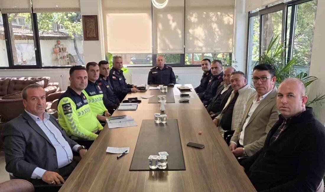 Bilecik’te, taşımacılık sektöründeki sorunlara çözüm bulmak amacıyla bir toplantı gerçekleştirildi.