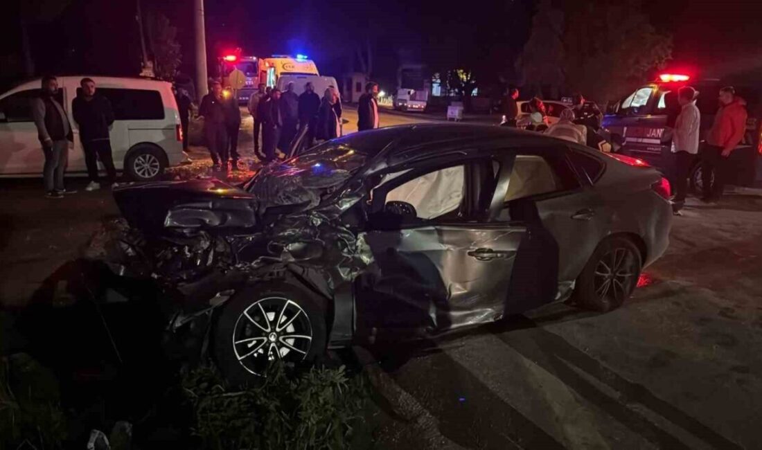 Bilecik’in Osmaneli ilçesinde tır ile otomobilin çarpışması sonucu meydana gelen
