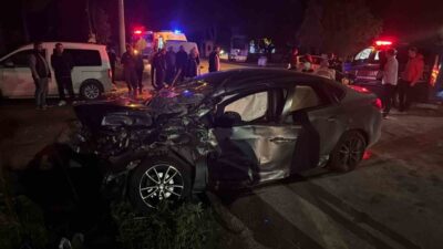 Bilecik’in Osmaneli ilçesinde tır ile otomobilin çarpışması sonucu meydana gelen