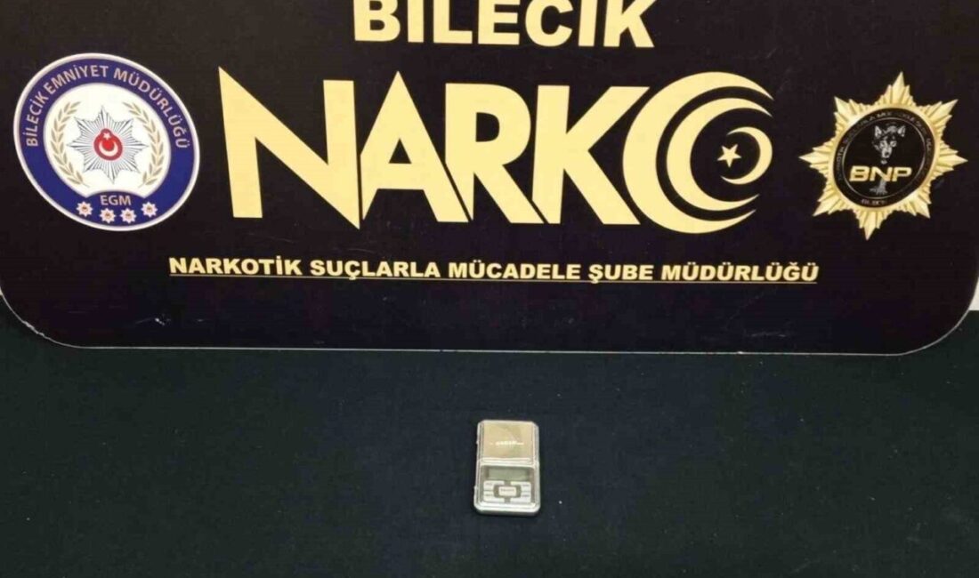 Bilecik’te gerçekleştirilen uyuşturucu operasyonunda Narkotik Suçlarla Mücadele Şube Müdürlüğü ekipleri