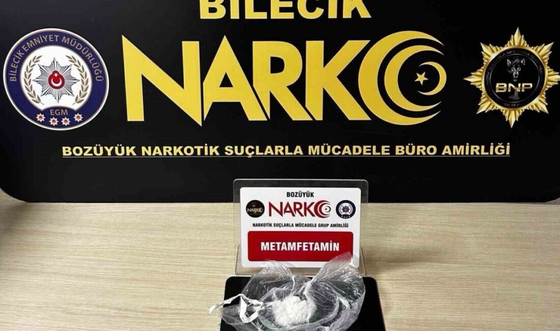 Bilecik’in Bozüyük ilçesinde uyuşturucu operasyonu düzenlendi ve 3 kişi gözaltına