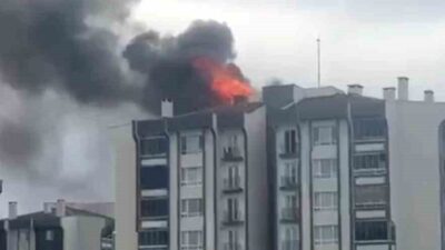 Lüleburgaz ilçesinde bir apartmanın çatısında yangın meydana geldi. Yangın, çevrede