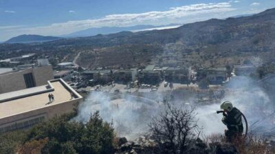 Bodrum ilçesinde bulunan makilik alanda çıkan yangında yaklaşık 200 metrekarelik