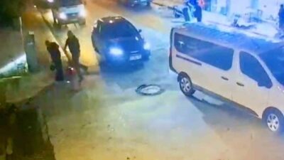 Bodrum ilçesinde, bir kamyonet sürücüsü, skuterle aniden caddeye çıkan bir