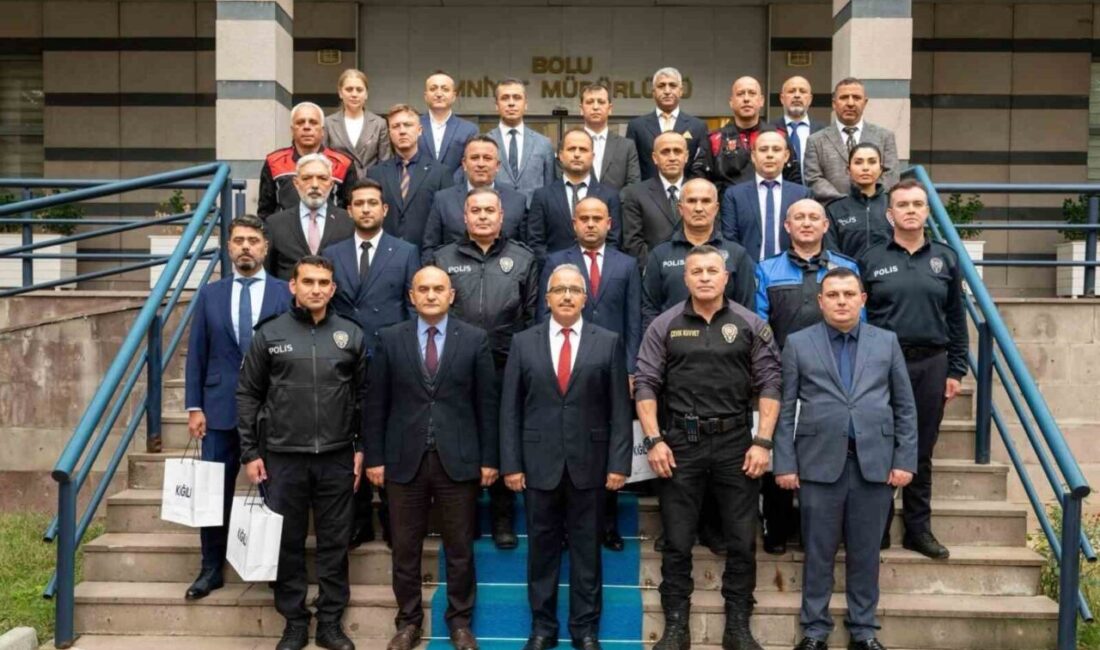 Bolu İl Emniyet Müdürü Yılmaz İpar, emniyet personelinin üstün başarılarına